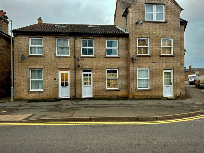 1 Bedroom Flat For Sale In High Street, Cottenham, Cambridge, CB24
