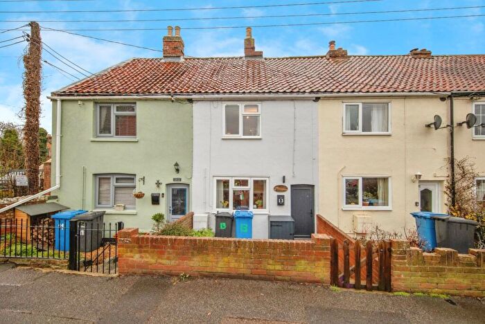 2 Bedroom Terraced House For Sale In Middleton Road, Sudbury, Suffolk, CO10