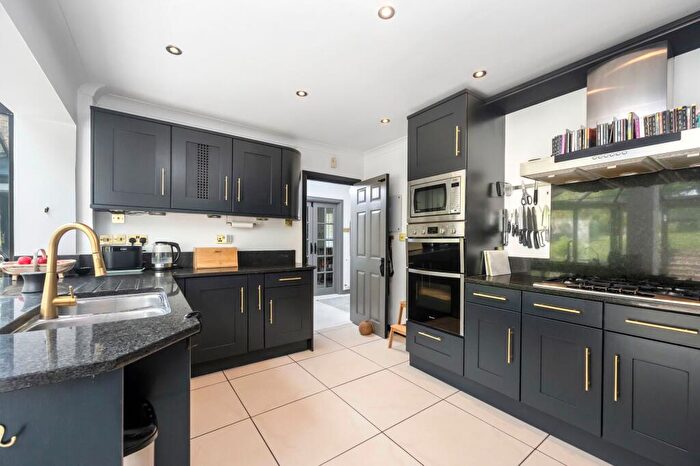 4 Bedroom Detached House To Rent In Brangwyn Crescent, Brighton, BN1