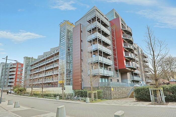 1 Bedroom Flat For Sale In Geoffrey Watling Way, Norwich, Norfolk, NR1