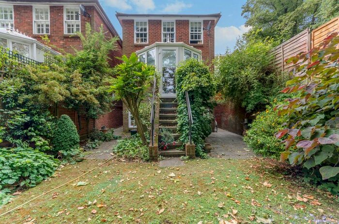 4 Bedroom Property To Rent In South Norwood Hill, South Norwood, London, SE25