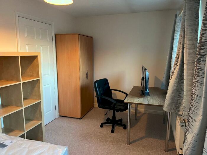 3 Bedroom Terraced House To Rent In Yew Tree Road, Fallowfield, Manchester, M14