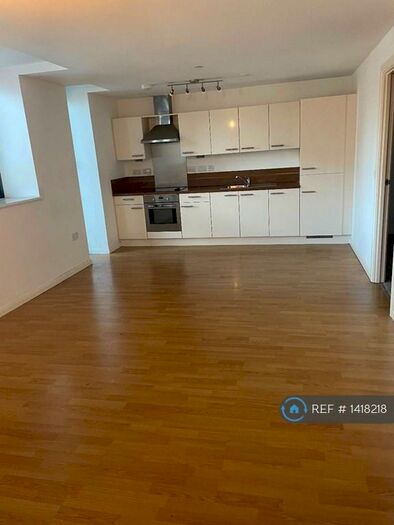 2 Bedroom Flat To Rent In Mann Island, Liverpool, L3