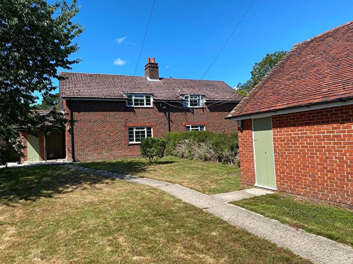 3 Bedroom Semi-Detached House To Rent In Southleigh Road, Denvilles, Havant, PO9