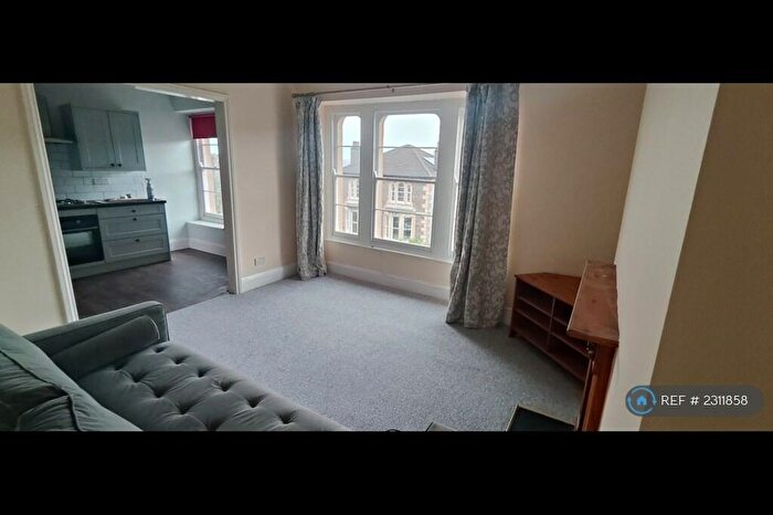 2 Bedroom Flat To Rent In Elmgrove Road, Redland, Bristol, BS6