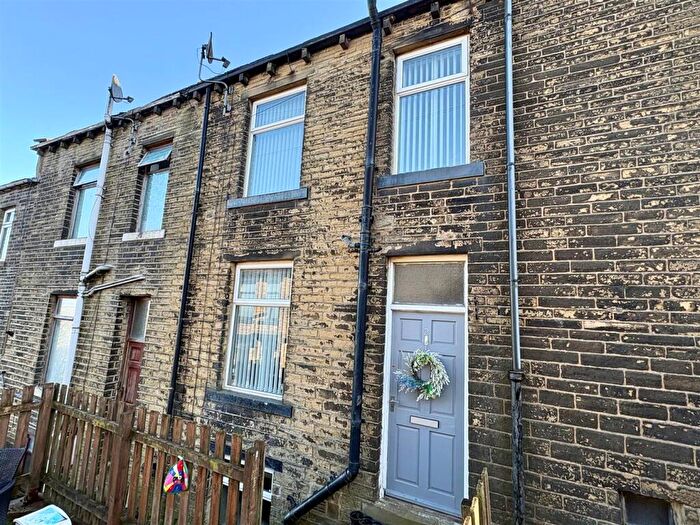 2 Bedroom Terraced House For Sale In Crossley Street, Queensbury, BD13