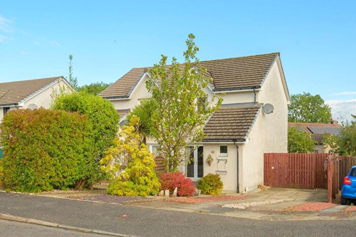 2 Bedroom Semi-Detached House For Sale In Willow Brae, Plean, FK7