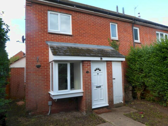 1 Bedroom End Of Terrace House To Rent In Church View, Newport Pagnell, MK16