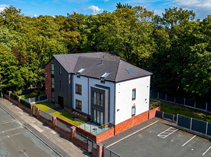 2 Bedroom Apartment For Sale In Moorcroft Road, Liverpool, L18