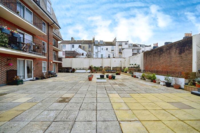 1 Bedroom Flat For Sale In Eastern Road, Brighton, BN2