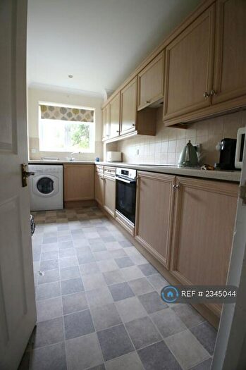 1 Bedroom Flat To Rent In Wilberforce Mews, Maidenhead, SL6