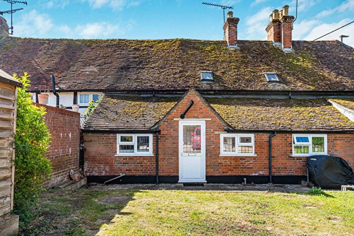 2 Bedroom Terraced House For Sale In Oxenden Road, Tongham, Farnham, Surrey, GU10