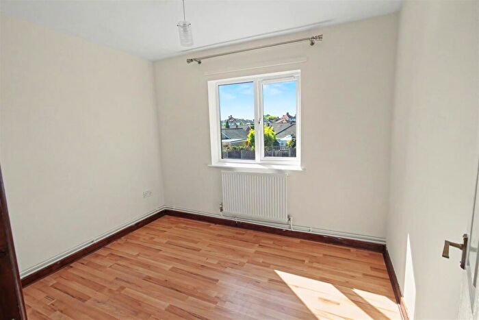 2 Bedroom Apartment To Rent In Lilian Close, Norwich, NR6