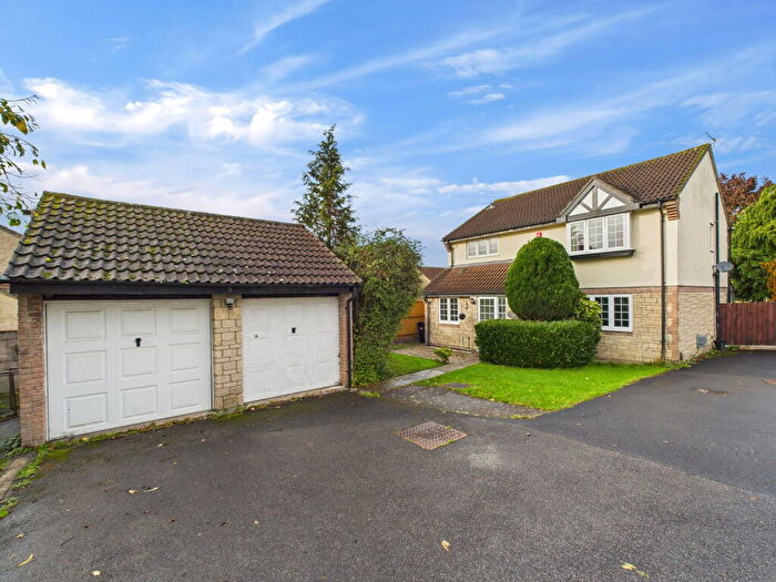 4 Bedroom Detached House For Sale In Bridge Close, Bristol, BS14