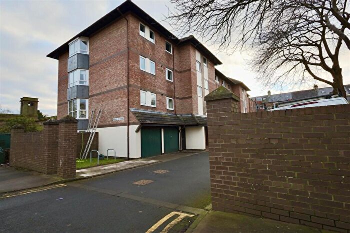 1 Bedroom Flat To Rent In Brandling Court, Jesmond, Newcastle Upon Tyne, NE2