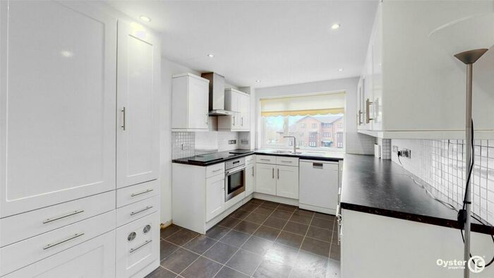 3 Bedroom Apartment To Rent In Beech Tree Close, Stanmore, HA7
