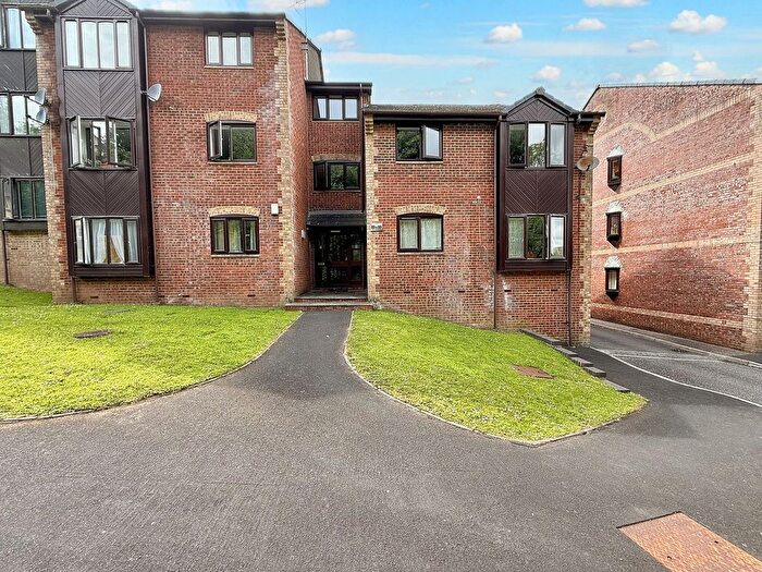 1 Bedroom Flat To Rent In Rena Hobson Court, Tiverton, EX16