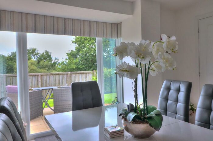 5 Bedroom Detached House For Sale In Kingsbarns Gardens, Cumbernauld, G68