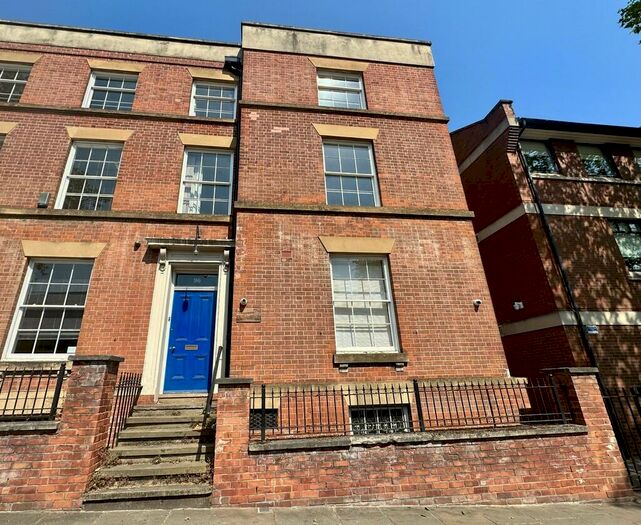 8 Bedroom Town House To Rent In Mansfield Road, City Centre, NG1