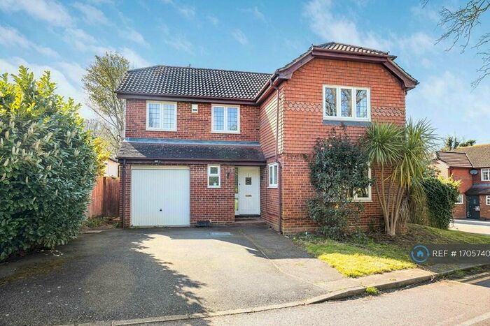 4 Bedroom Detached House To Rent In Purley, Purley, CR8