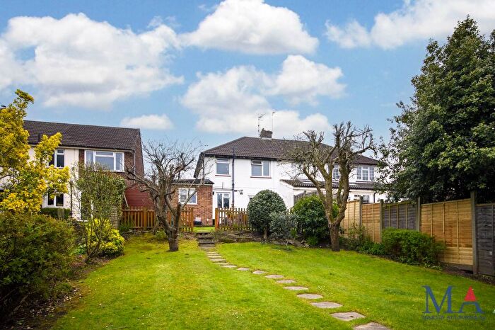 3 Bedroom Semi Detached House For Sale In Lullington Garth, Borehamwood, WD6