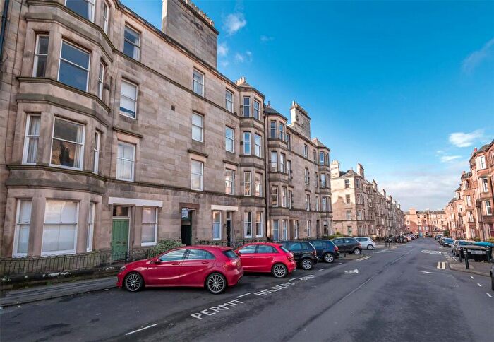 2 Bedroom Flat To Rent In Montpelier Park, Edinburgh, EH10