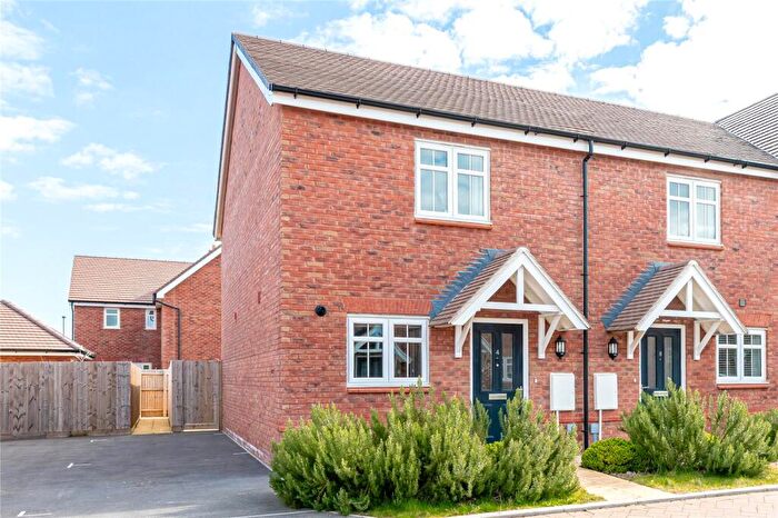 2 Bedroom End Of Terrace House For Sale In Gloster Close, Upavon, Pewsey, Wiltshire, SN9