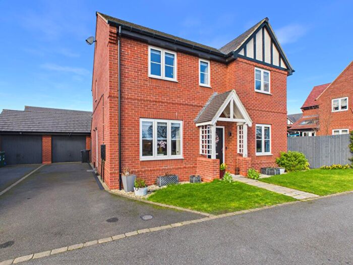 4 Bedroom Detached House For Sale In Lonsdale Road, Etwall, DE65