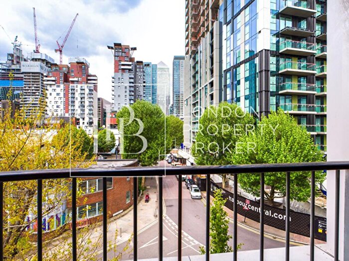 3 Bedroom Apartment To Rent In Indescon Square, London, E14