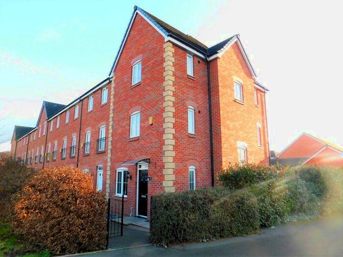4 Bedroom Town House To Rent In Ranshaw Drive, Stafford, ST17