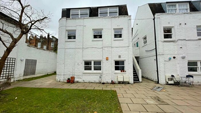 1 Bedroom Flat To Rent In A Mildmay Grove North, Islington, N1