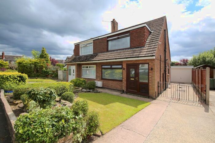 3 Bedroom Semi-Detached Bungalow To Rent In Hullet Close, Appley Bridge, Wigan, WN6