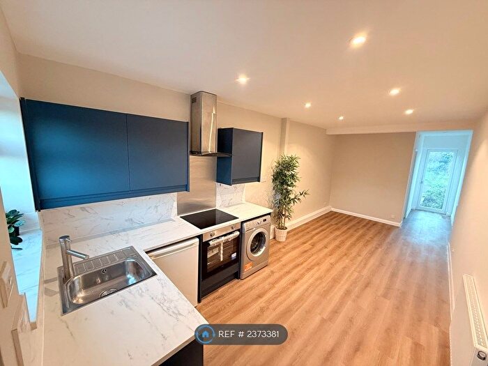 Studio To Rent In Mount Park Avenue, South Croydon, CR2