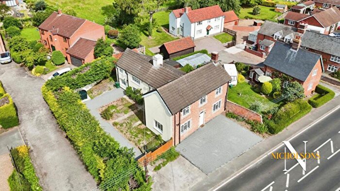 8 Bedroom Detached House For Sale In Great North Road, Gamston, Retford, Nottinghamshire., DN22