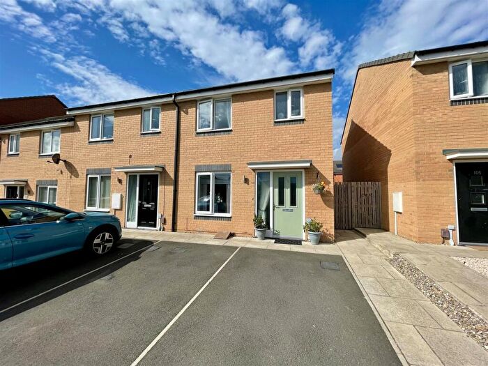 3 Bedroom Terraced House For Sale In Baldwin Lane, Darlington, DL1