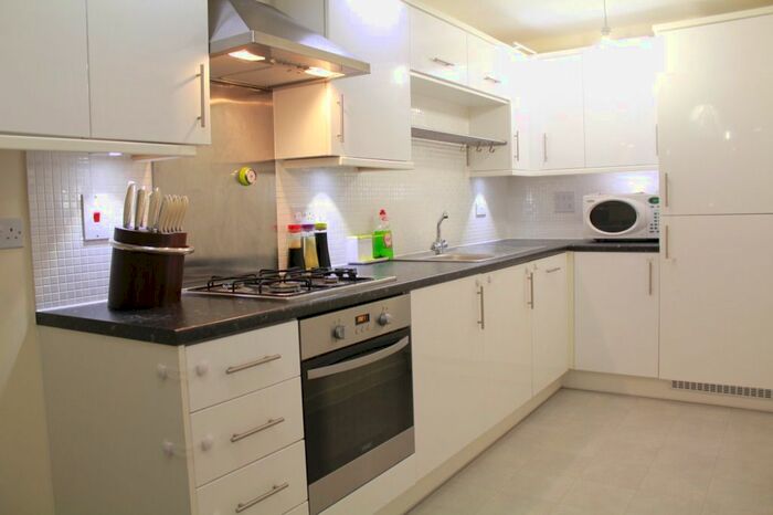 4 Bedroom Terraced House To Rent In Dodd Road, Watford, WD24