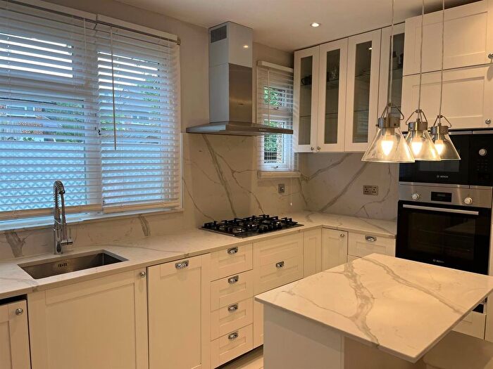2 Bedroom Maisonette To Rent In Liberty Avenue, Colliers Wood, SW19