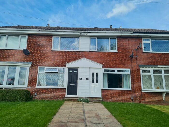 2 Bedroom Terraced House To Rent In Pildacre Lane, Ossett, WF5