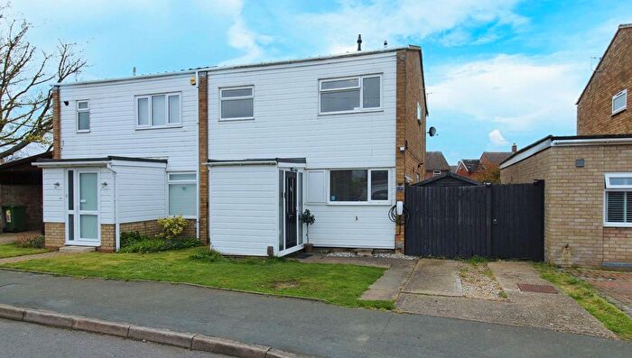 3 Bedroom Semi Detached House For Sale In Gordon Road, Little Paxton, PE19