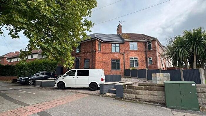 3 Bedroom Semi-detached House For Sale In Mansfield Road, Blidworth, Mansfield, NG21