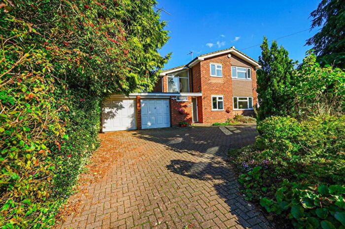 4 Bedroom Detached House For Sale In Billington Road, Leighton Buzzard, LU7