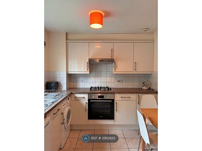 1 Bedroom Flat To Rent In Liddesdale Place, Edinburgh, EH3