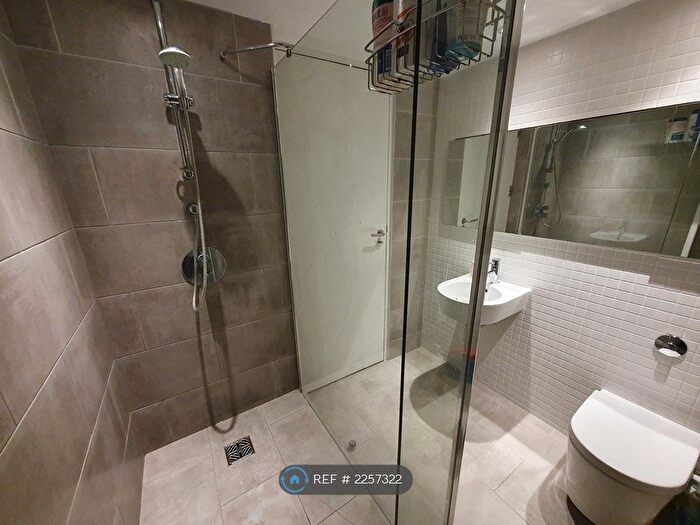 2 Bedroom End Of Terrace House To Rent In Jubilee Street, Salford, M6
