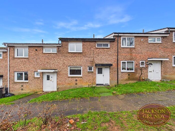 3 Bedroom Terraced House For Sale In Croftmeadow Court, Northampton, NN3
