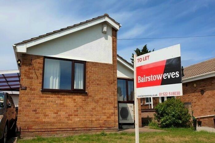 2 Bedroom Bungalow To Rent In Cherry Willingham, Lincoln, LN3