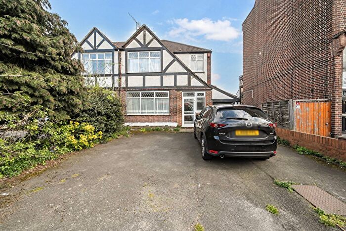 3 Bedroom Flat For Sale In Croydon Road, Beckenham, BR3