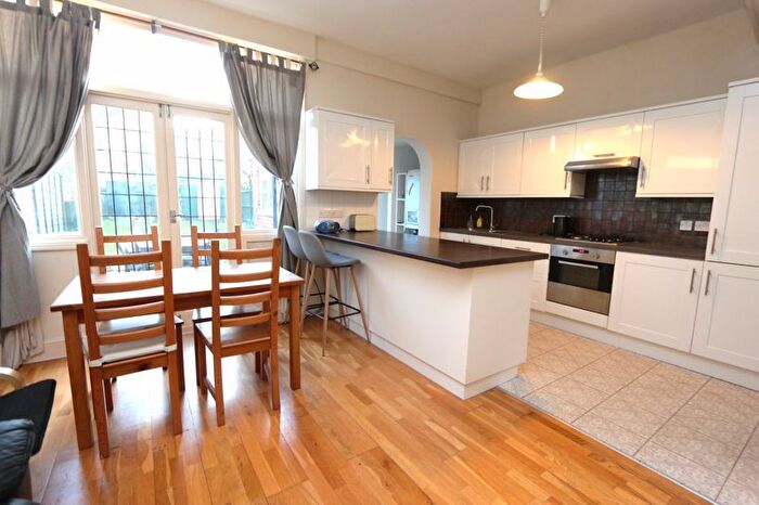 5 Bedroom Property To Rent In Maryland Road, London, N22