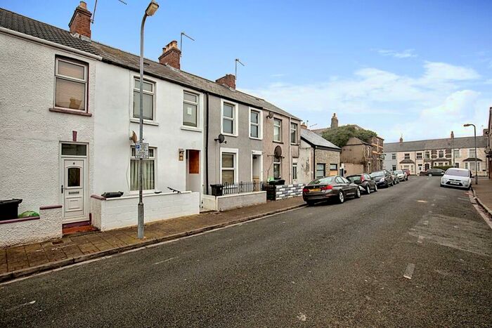 2 Bedroom House To Rent In Tyler Street, Cardiff, CF24