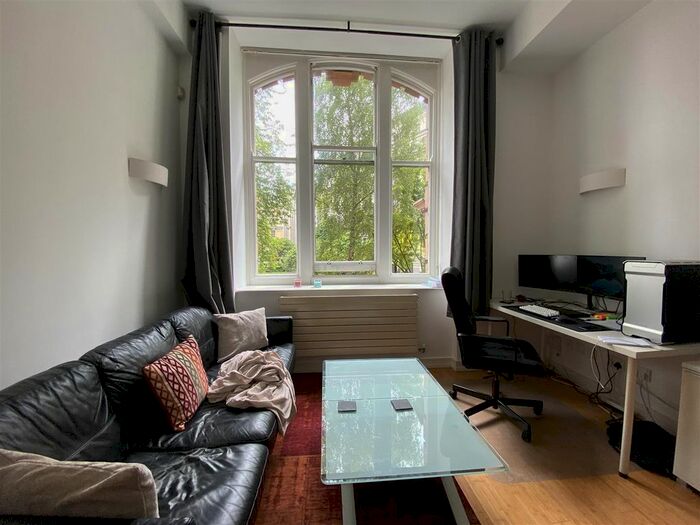 1 Bedroom Flat To Rent In Century Buildings, Manchester, Greater Manchester, M3