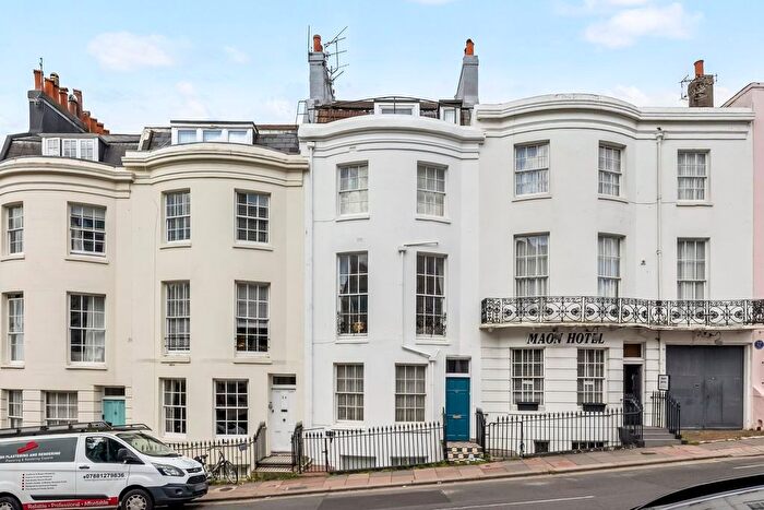 1 Bedroom Flat For Sale In Upper Rock Gardens, Kemptown, Brighton, BN2